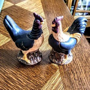 Rooster Salt & Pepper Shakers - NWOT